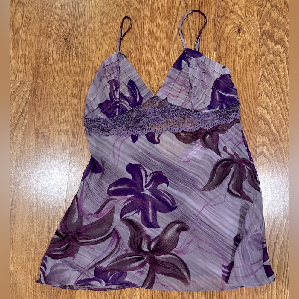 Victoria's Secret Lavender and Violet Lace Trim Top S
